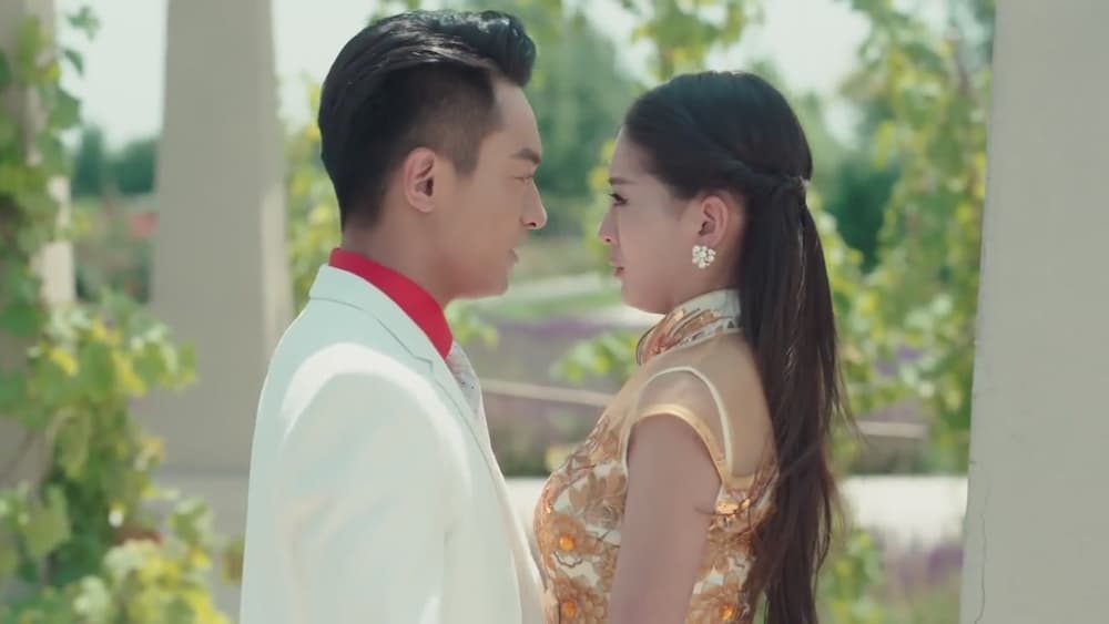 Tình Nhân Của Họa Sĩ Ngang Ngược