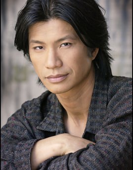 Dustin Nguyễn